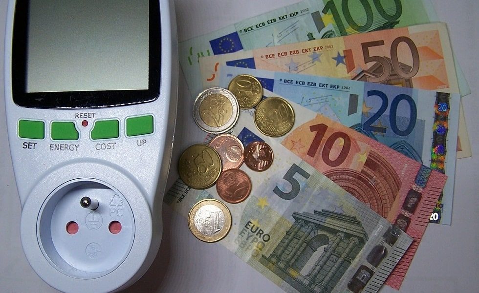 rincari delle bollette del 2022